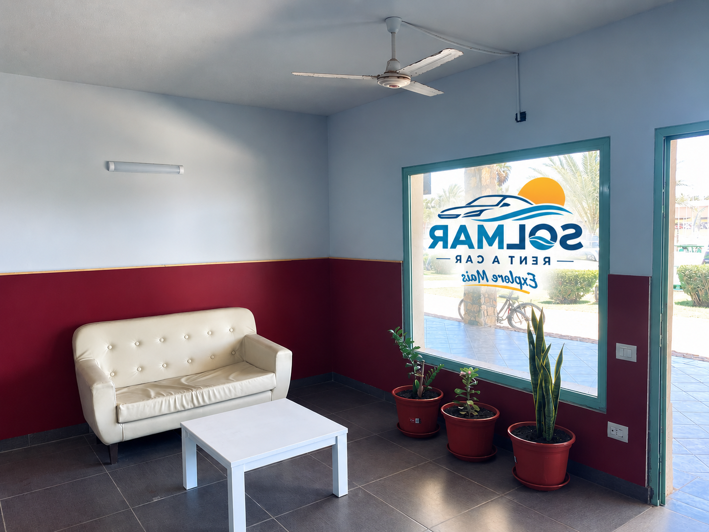 Interior da loja Silvas & Santos Rent a Car